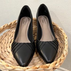 NWT Clark’s Black Point Heels Size 6